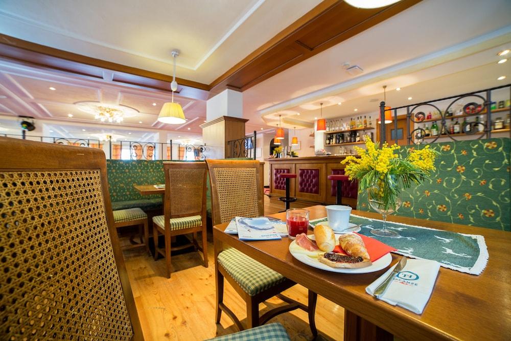 Hotel Th - Greif 4*