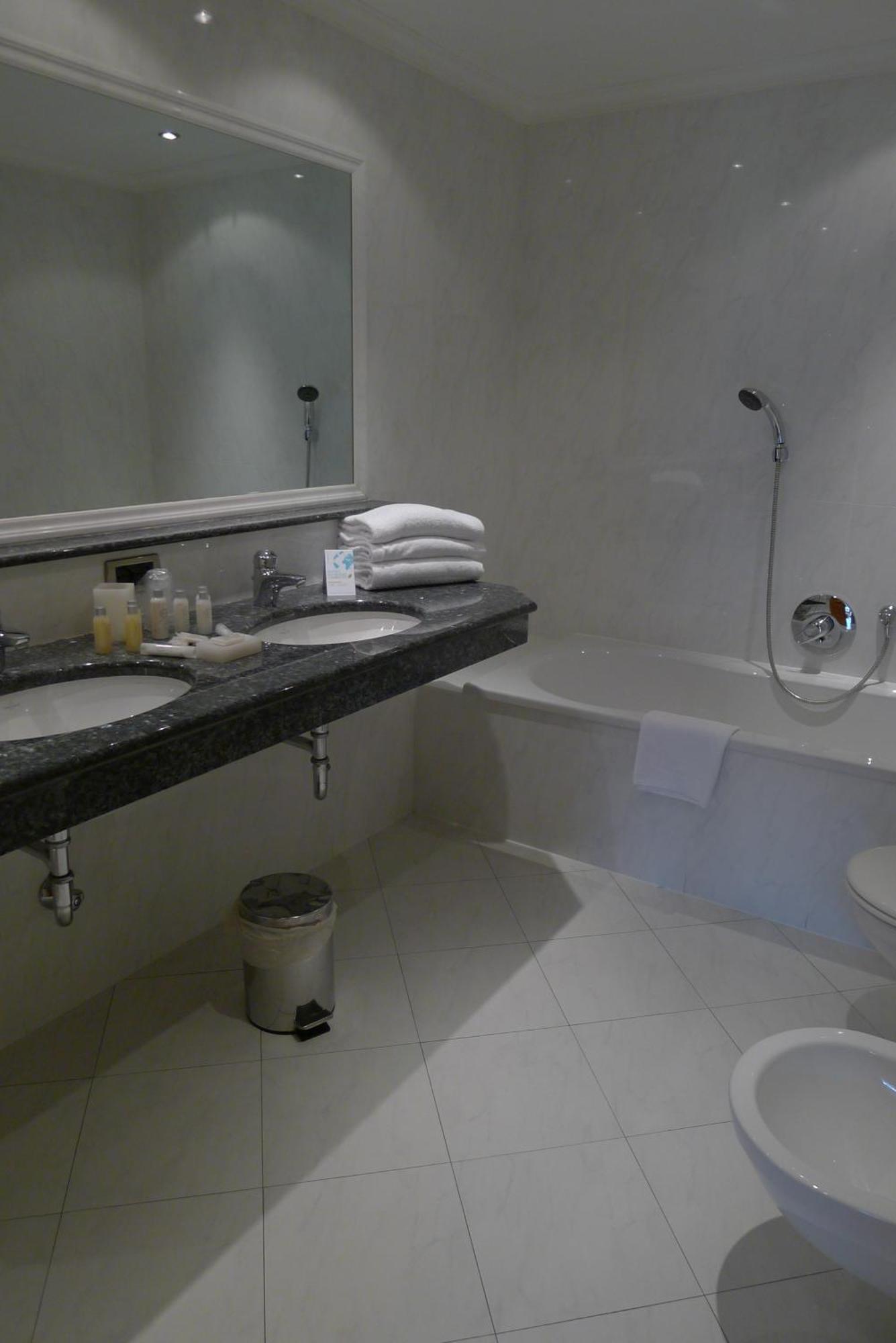 Th - Greif Hotel 4*