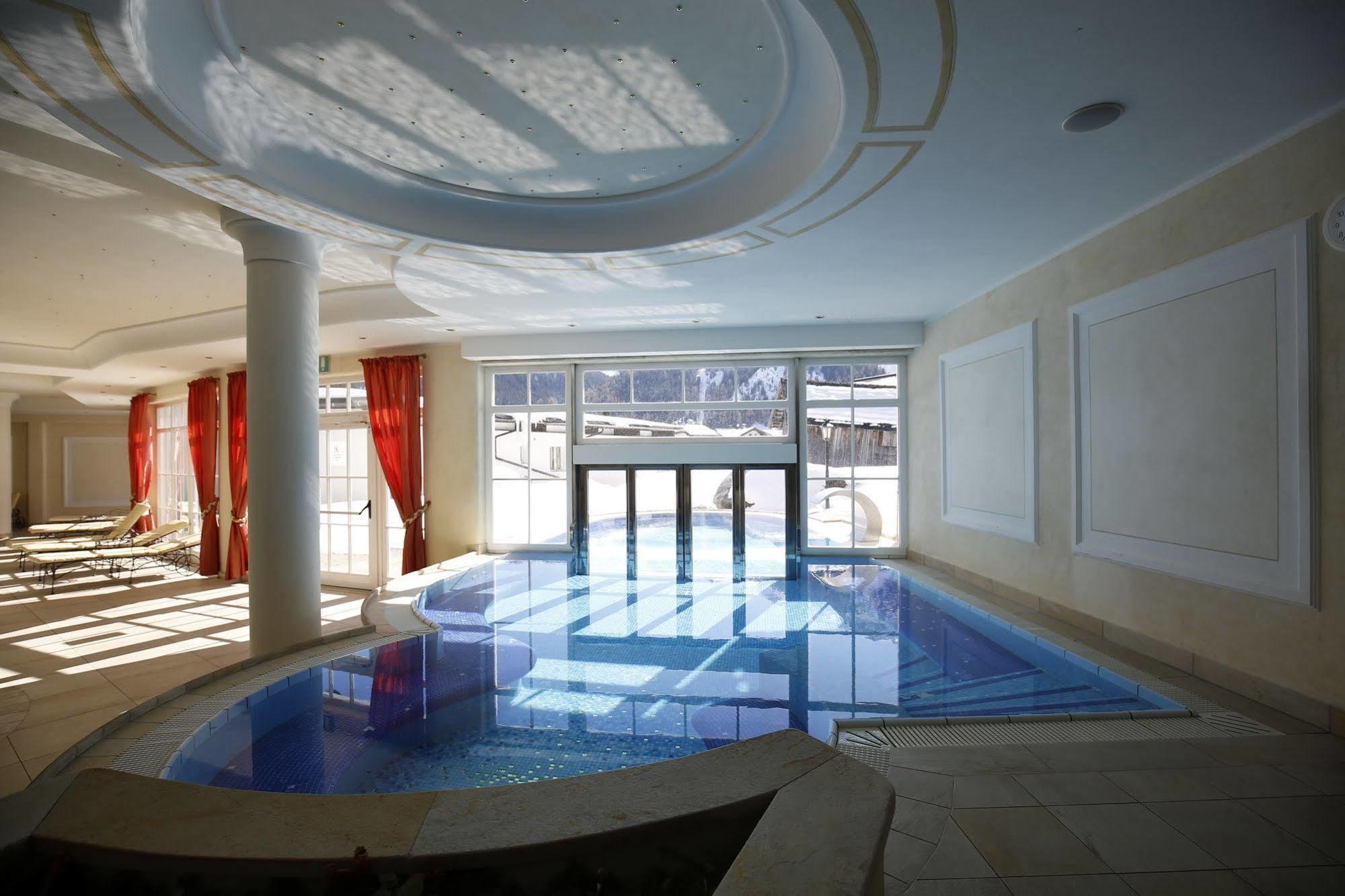 Hotel Th - Greif 4*